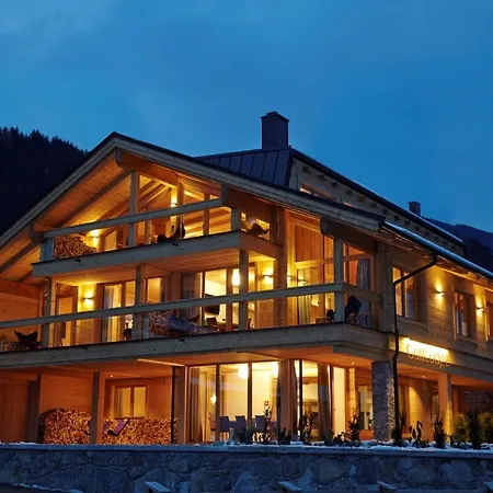 Apartamento Sportlodge' Mountain - Natural Pool, Whirlpool & Sauna By Alpenluxus