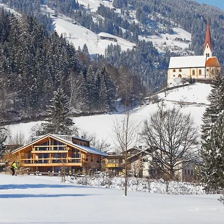 Holiday home Mountain With Balcony, Pool & Sauna Access By Alpenluxus Collection