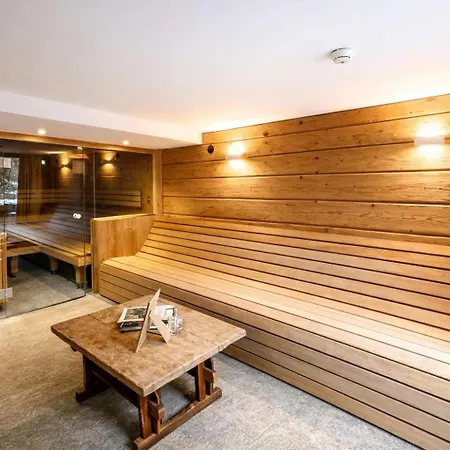 Mountain - Balcony & Sauna Access